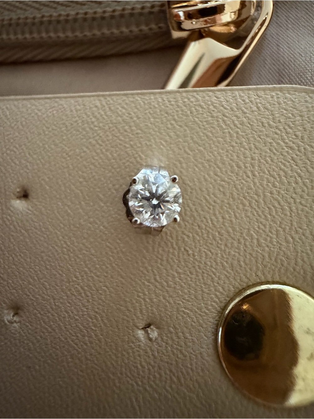 Single White Gold 14k diamond earring 1/4 carat, 4.5mm